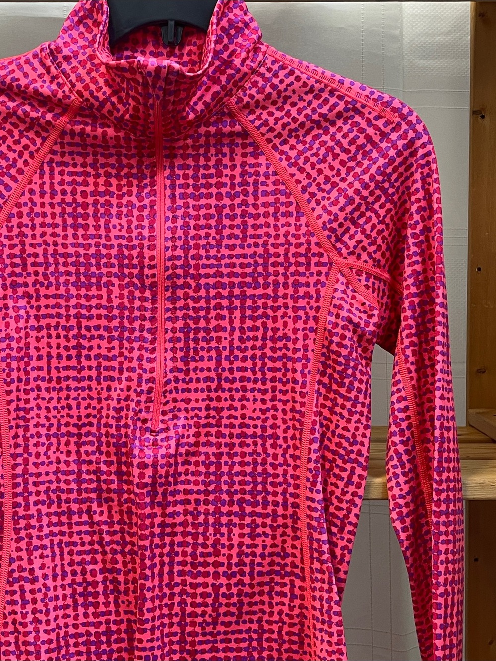 Under Armour Pink Patterned Quarter-Zip Performance Top - Picture 4 of 16
